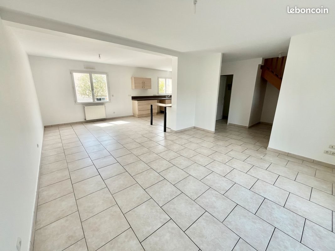 Maison à louer, 101m², Couzeix