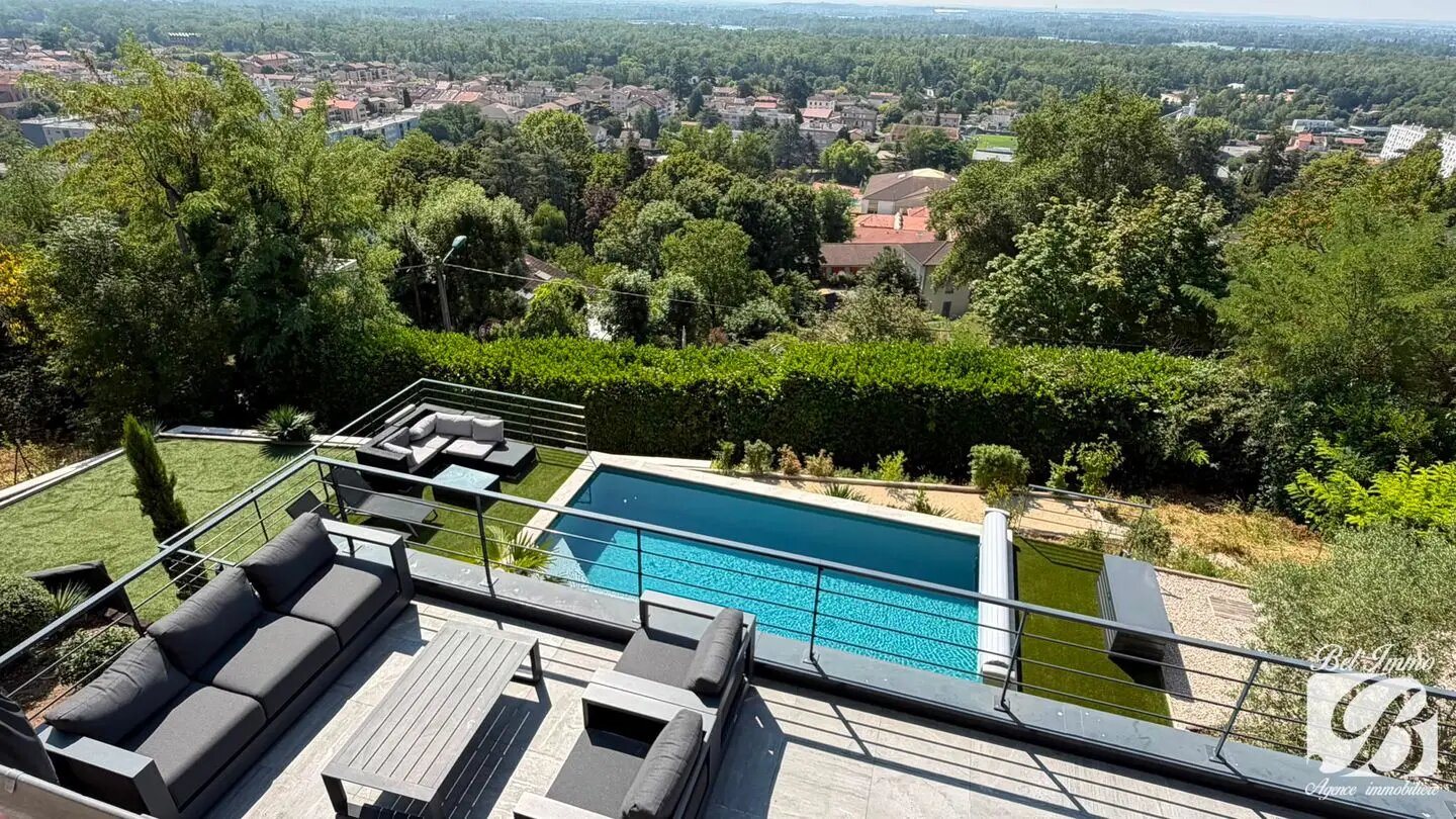 Maison à vendre, 267m², Miribel