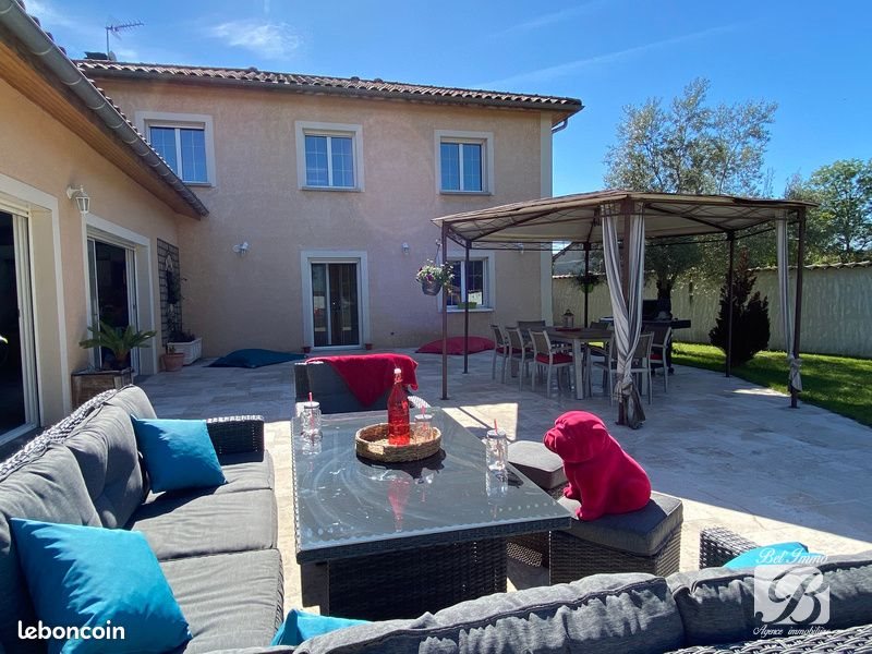 Maison à vendre, 180m², Niévroz