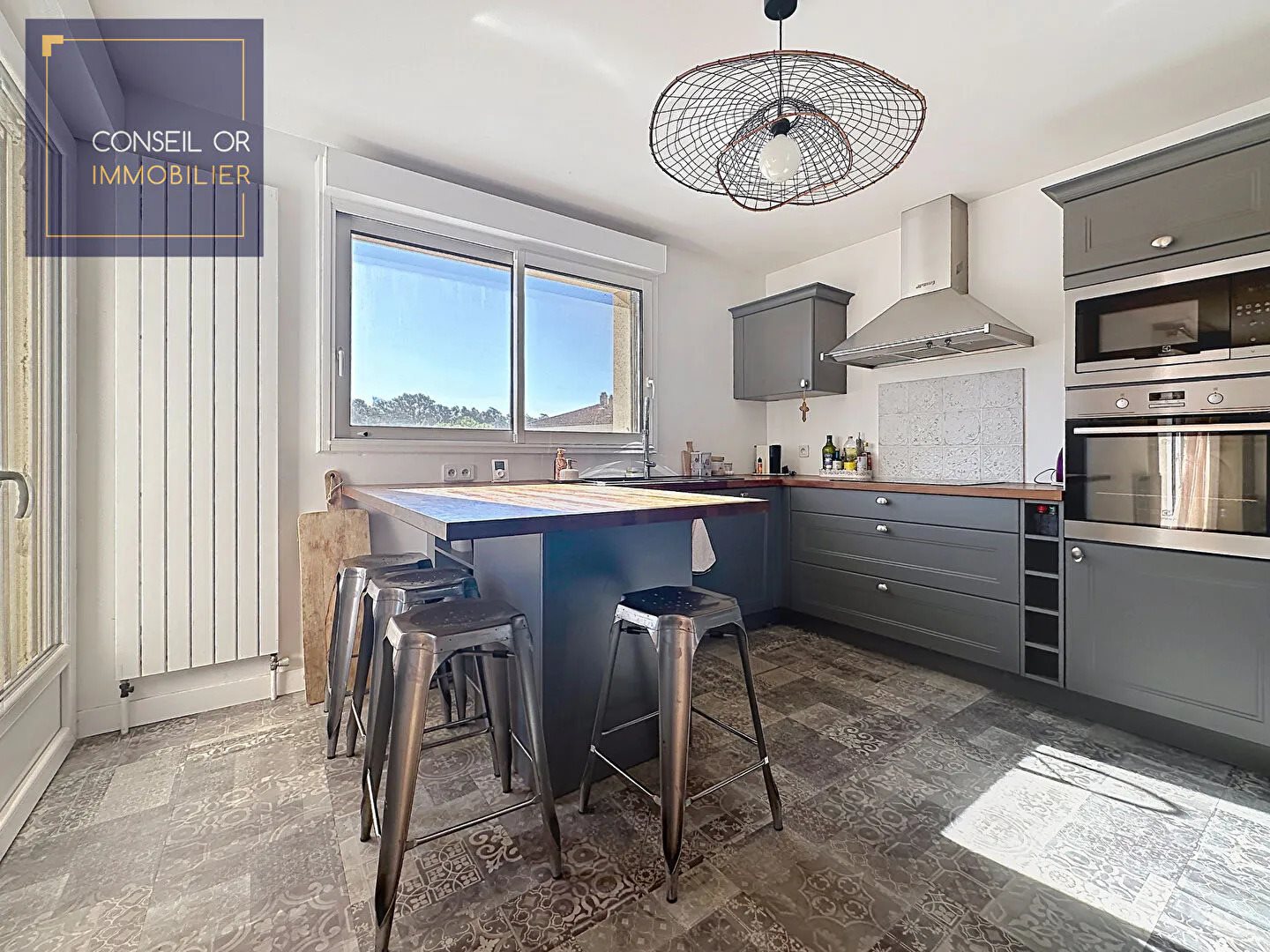 Maison à vendre, 192m², Vourles