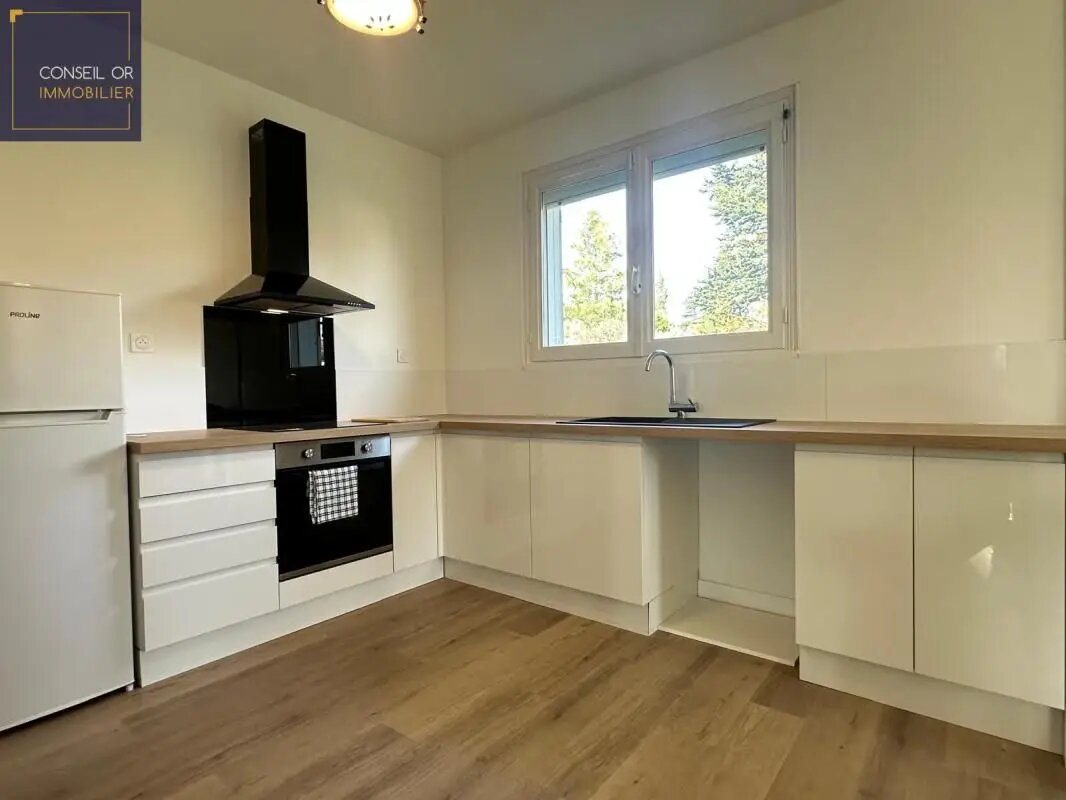 Maison à vendre, 106m², Saint-Genis-les-Ollières