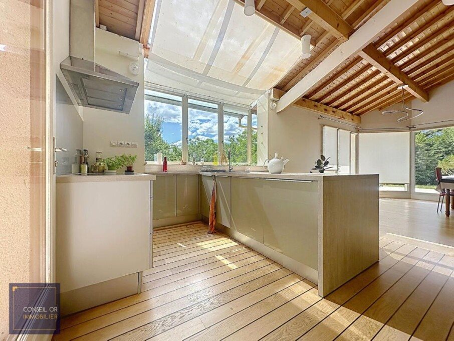 Maison à louer, 220m², Saint-Genis-Laval