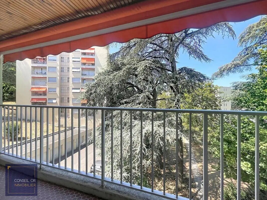 Appartement à louer, 94m², Oullins