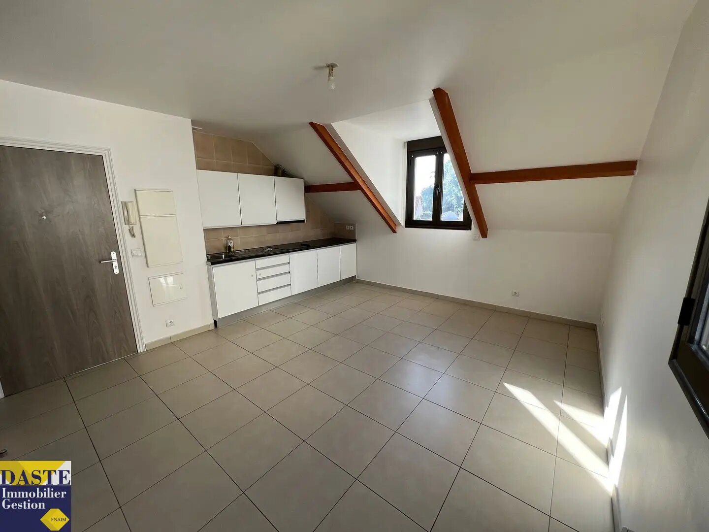 Appartement à louer, 30m², Pontault-Combault