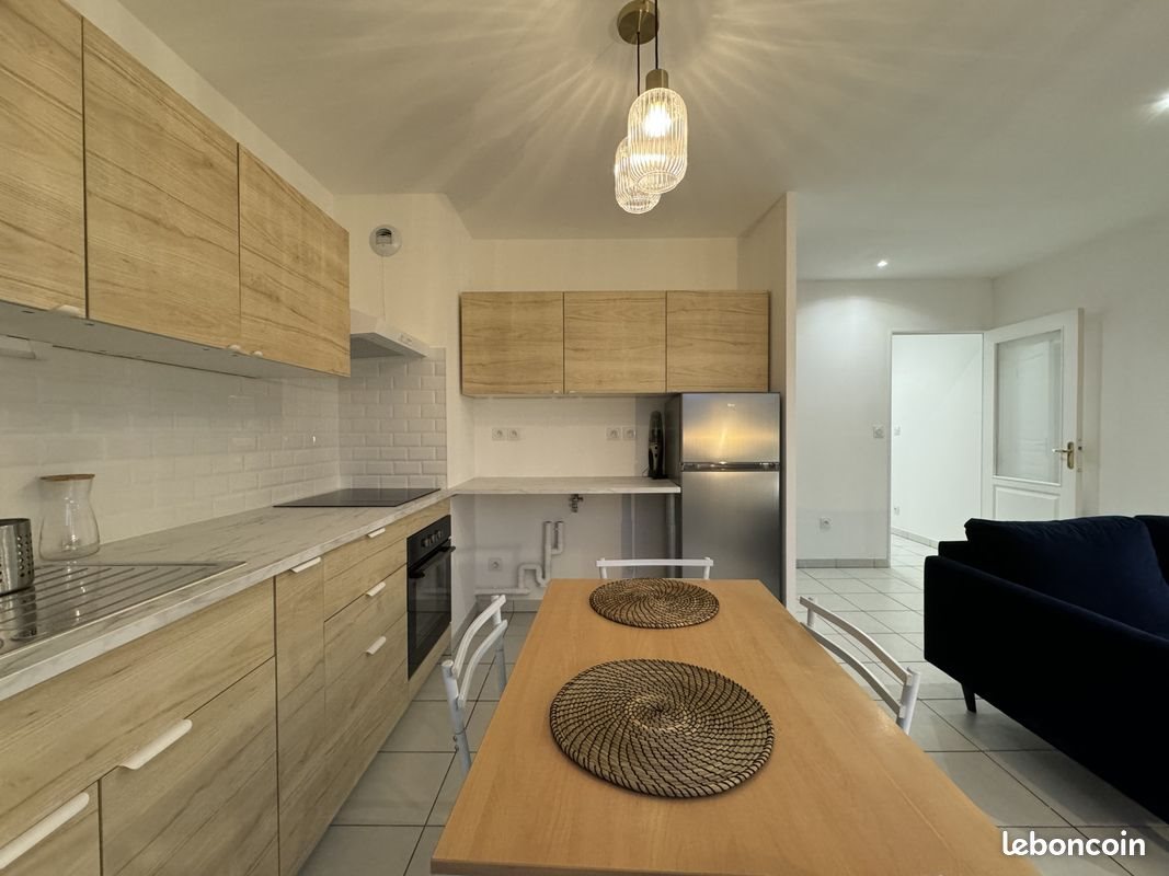 Appartement à louer, 41m², Ternay