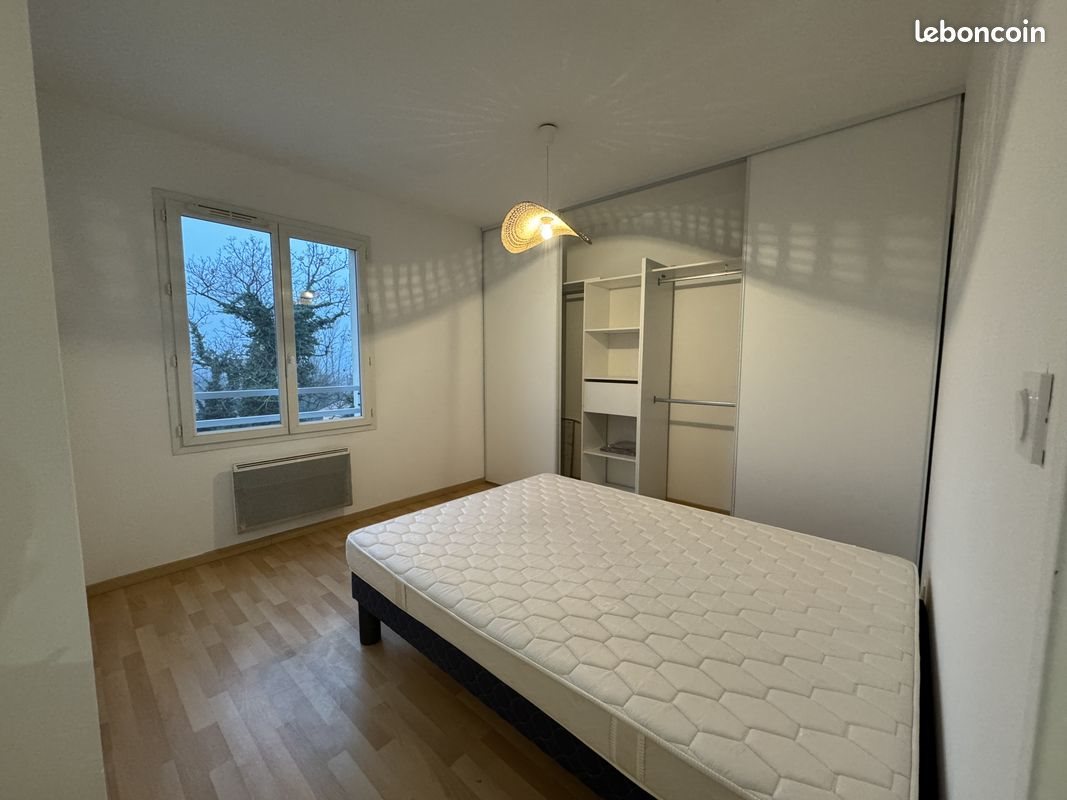 Appartement à louer, 41m², Ternay