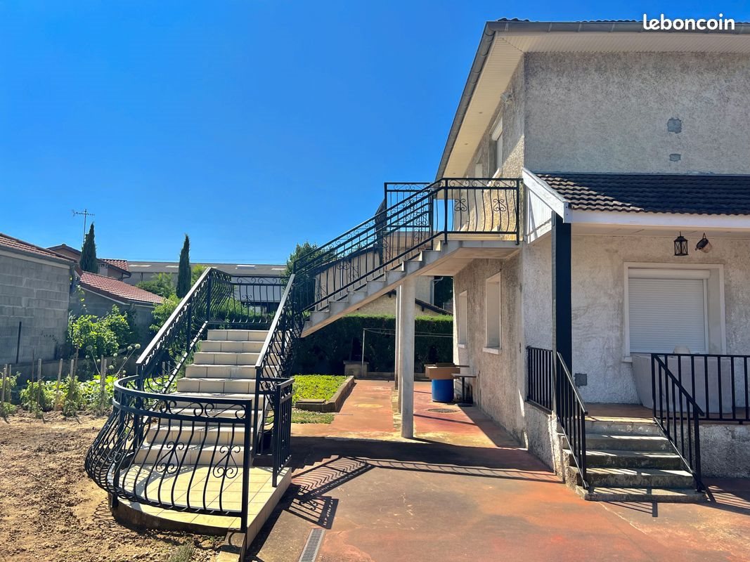 Appartement à louer, 82m², Mions