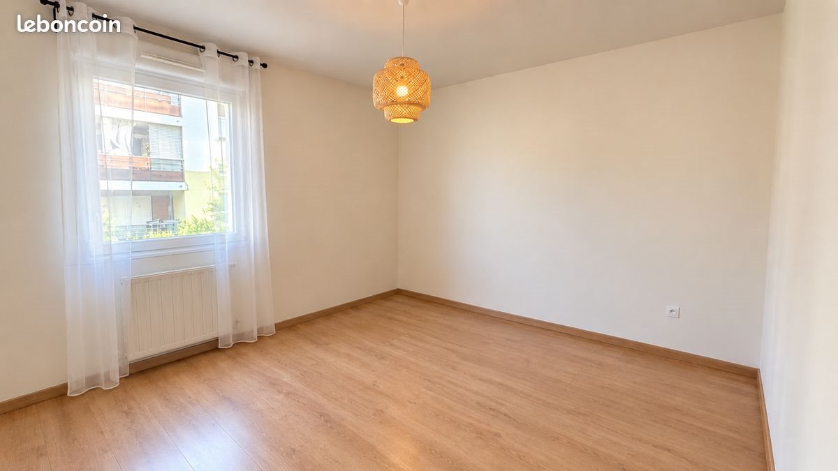 Appartement à louer, 38m², Décines-Charpieu