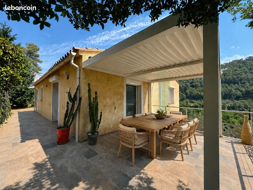 Maison à vendre, 135m², Solliès-Toucas