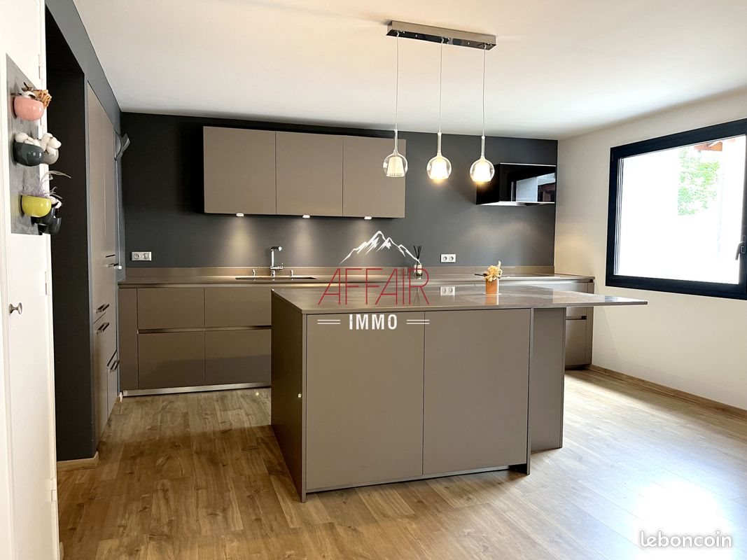 Appartement à vendre, 99m², Collonges-sous-Salève