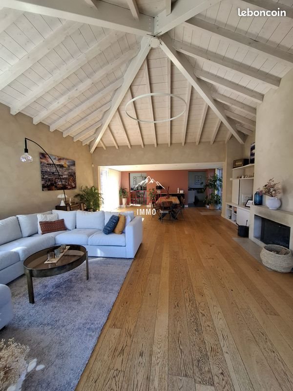 Maison à vendre, 195m², Vétraz-Monthoux