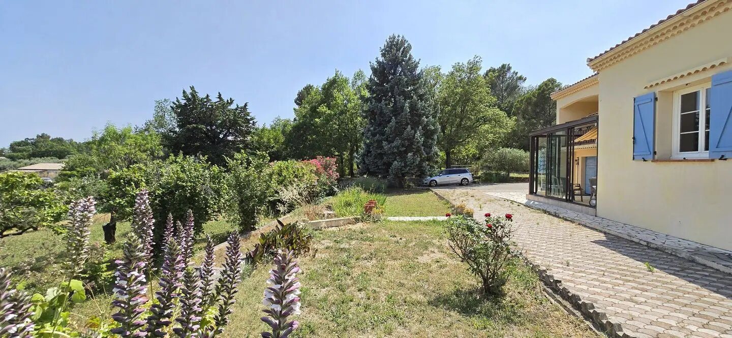 Maison à vendre, 147m², Figanières