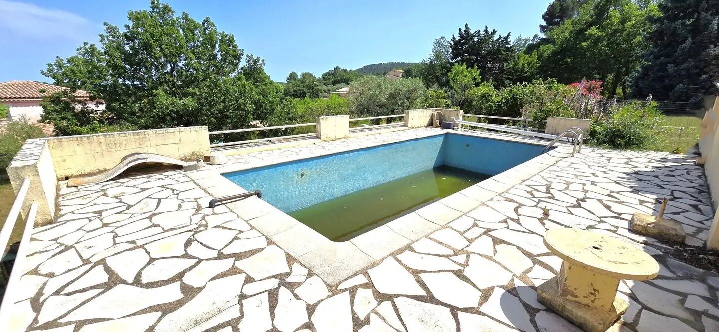Maison à vendre, 147m², Figanières
