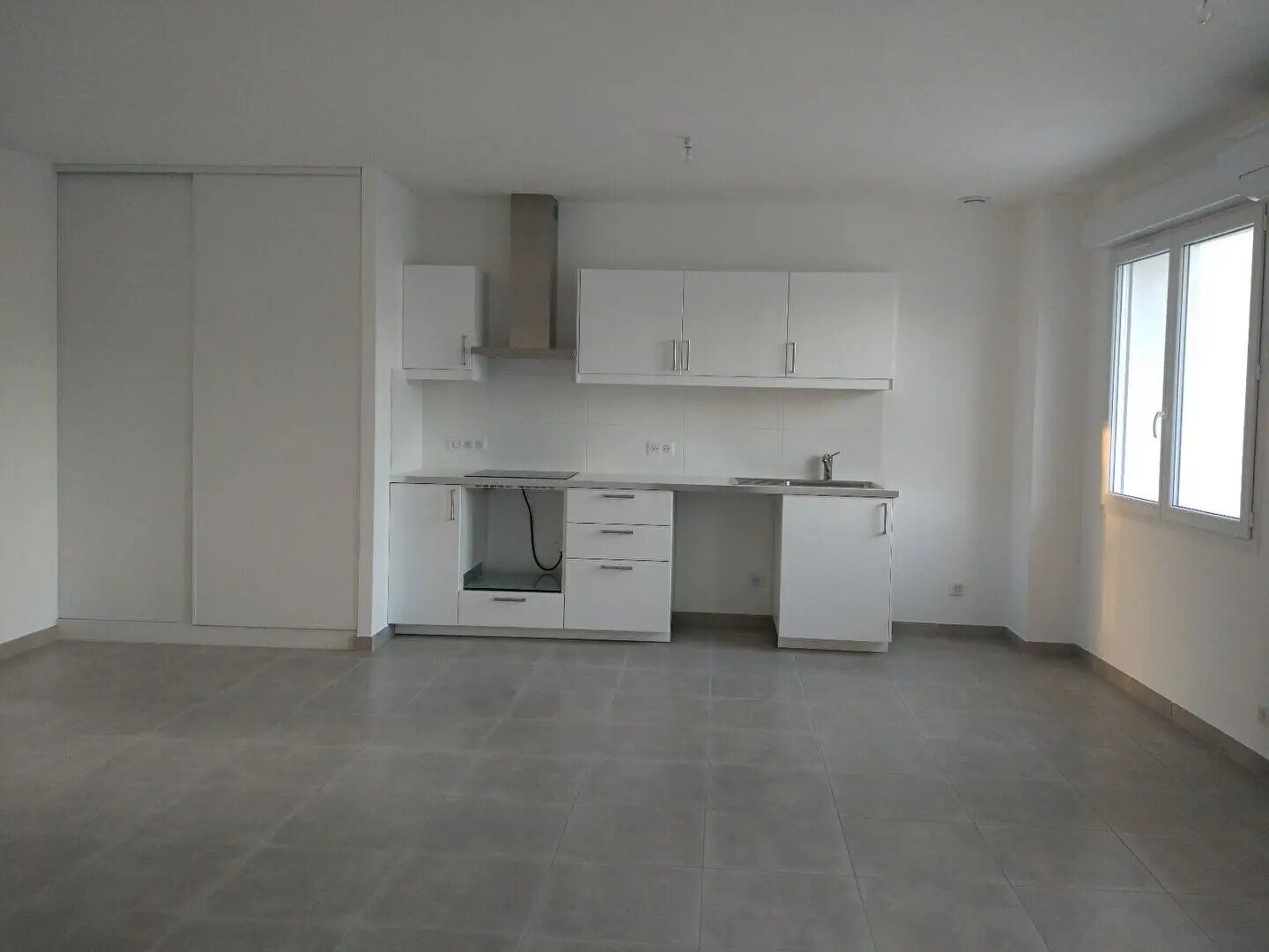 Appartement à louer, 60m², Châteauneuf-le-Rouge