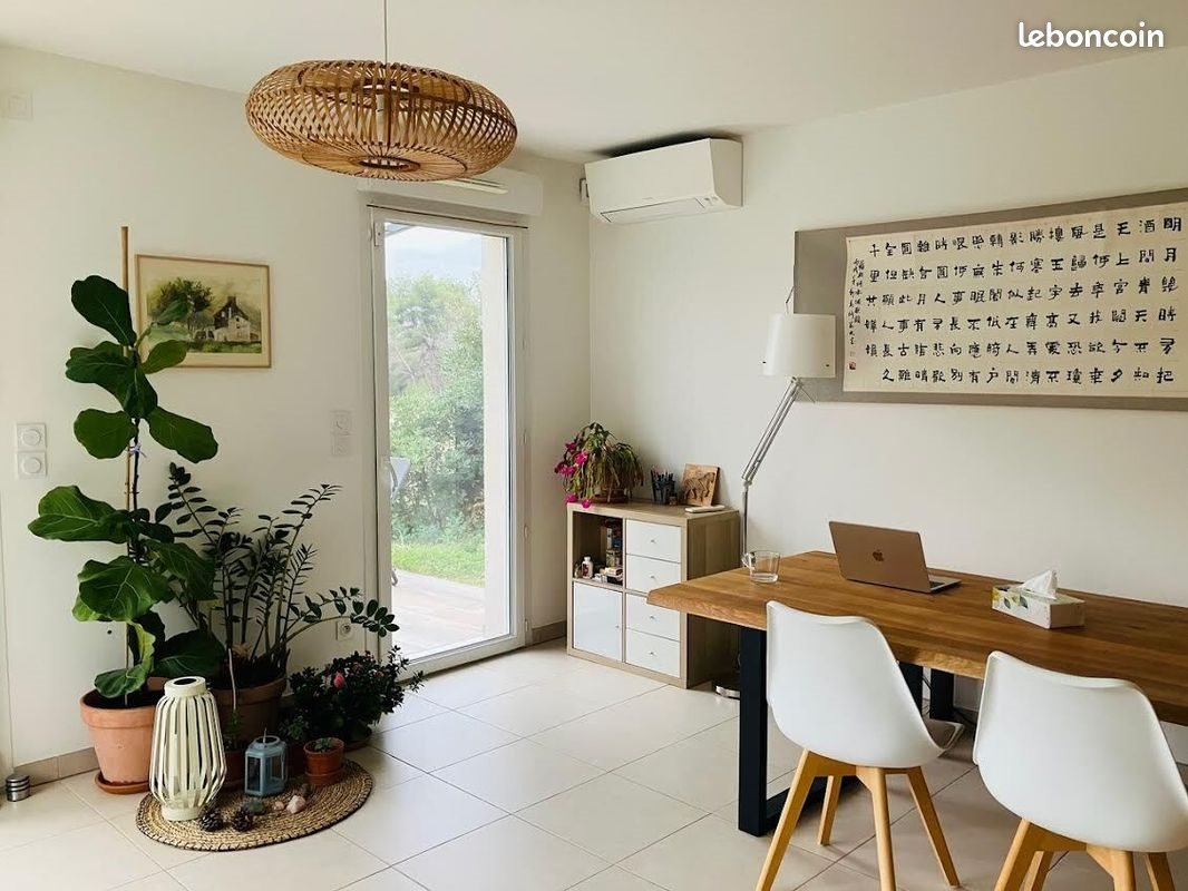 Maison à louer, 70m², Châteauneuf-le-Rouge