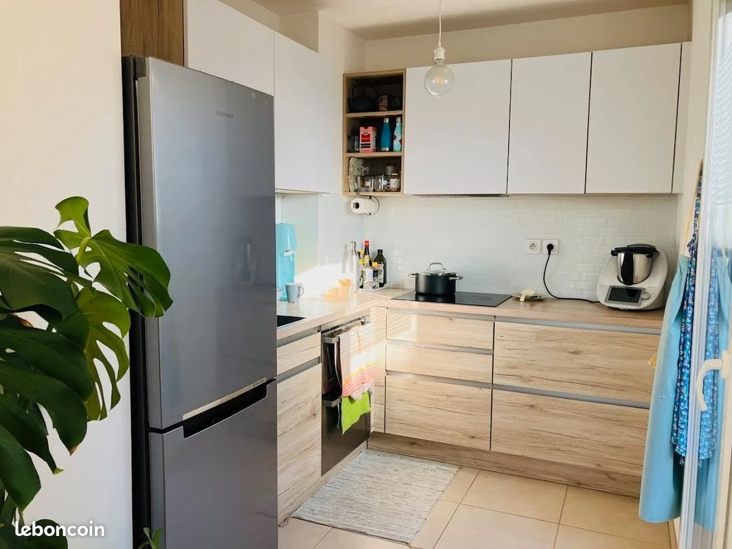 Maison à louer, 70m², Châteauneuf-le-Rouge