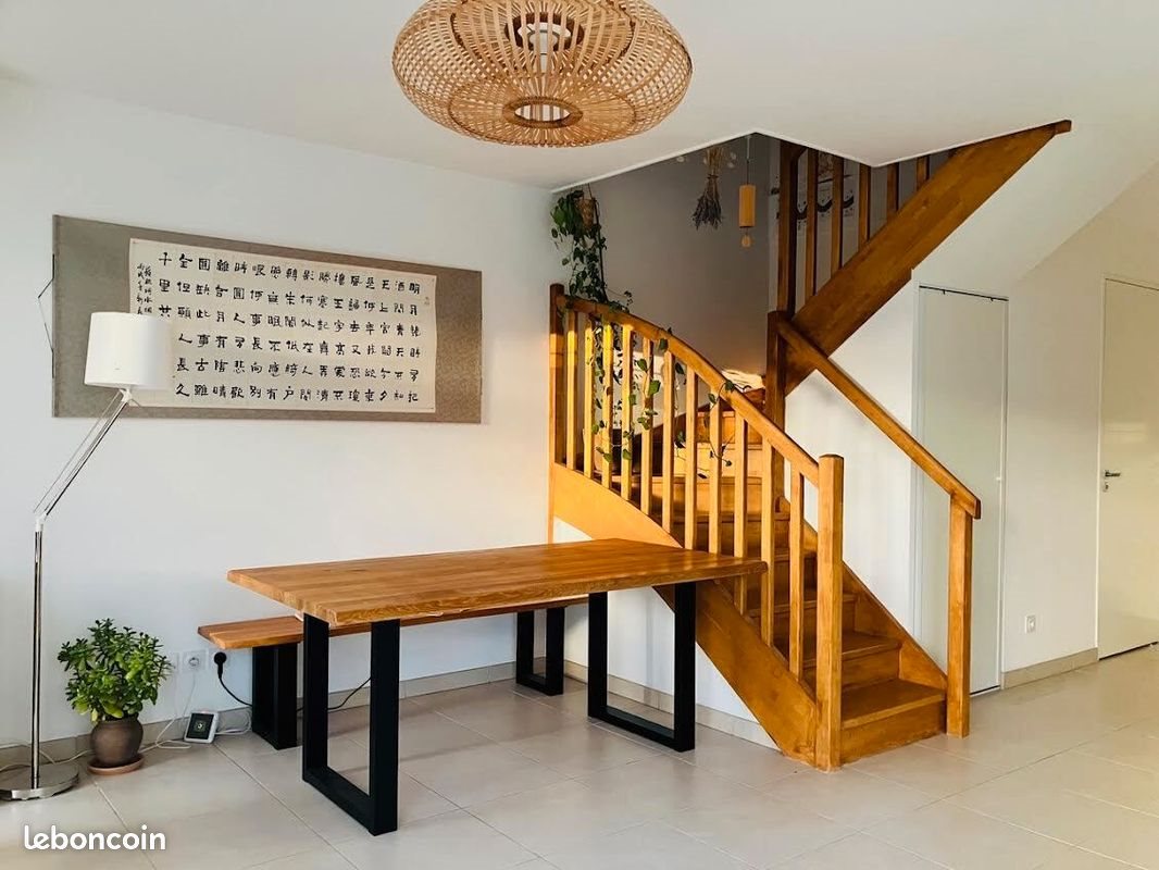 Maison à louer, 70m², Châteauneuf-le-Rouge