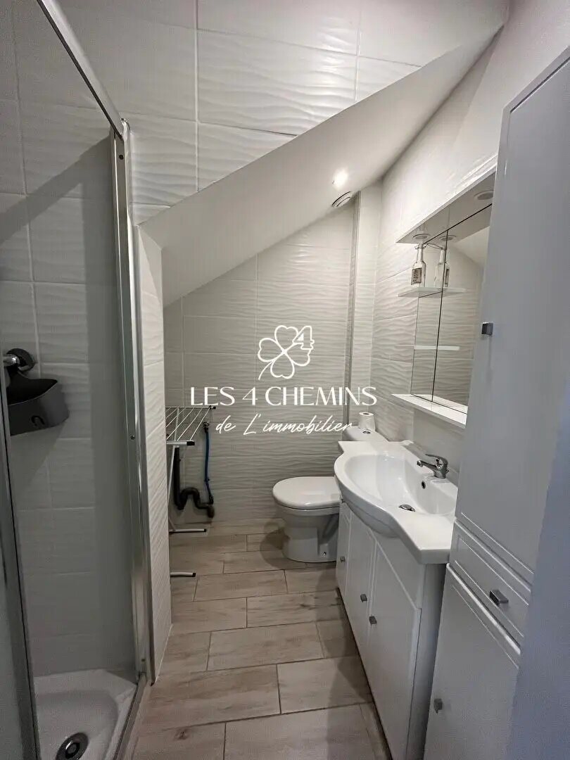 Appartement à louer, 40m², Trets