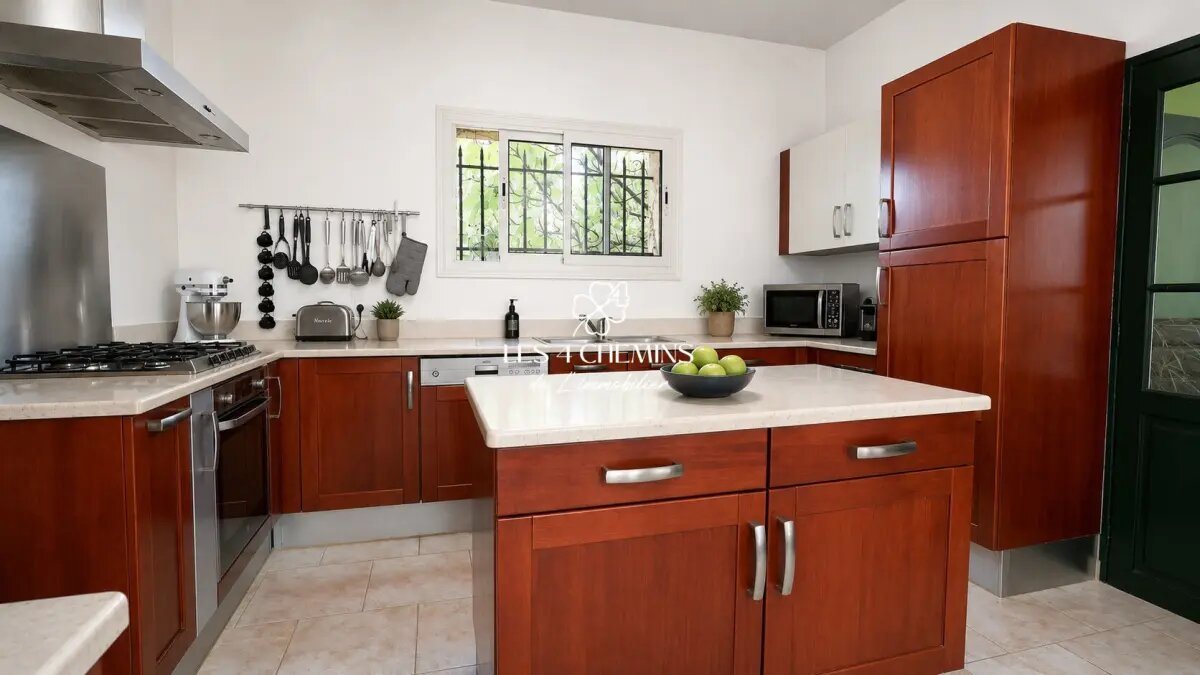 Maison à vendre, 201m², Meyreuil
