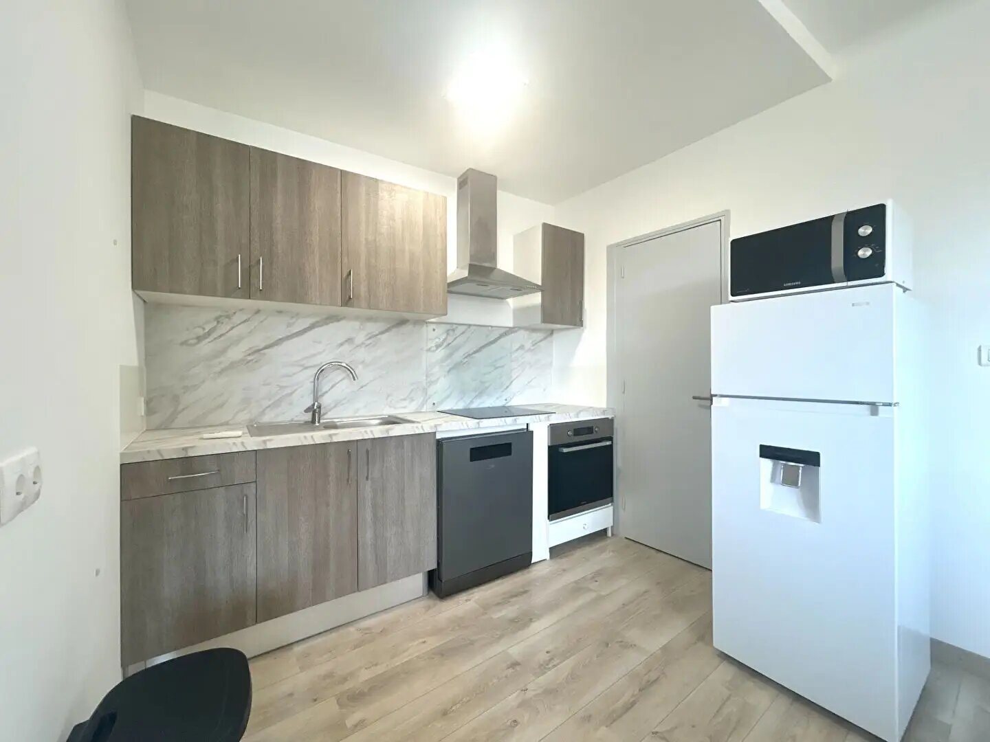 Appartement à louer, 48m², Sainte-Cécile-les-Vignes