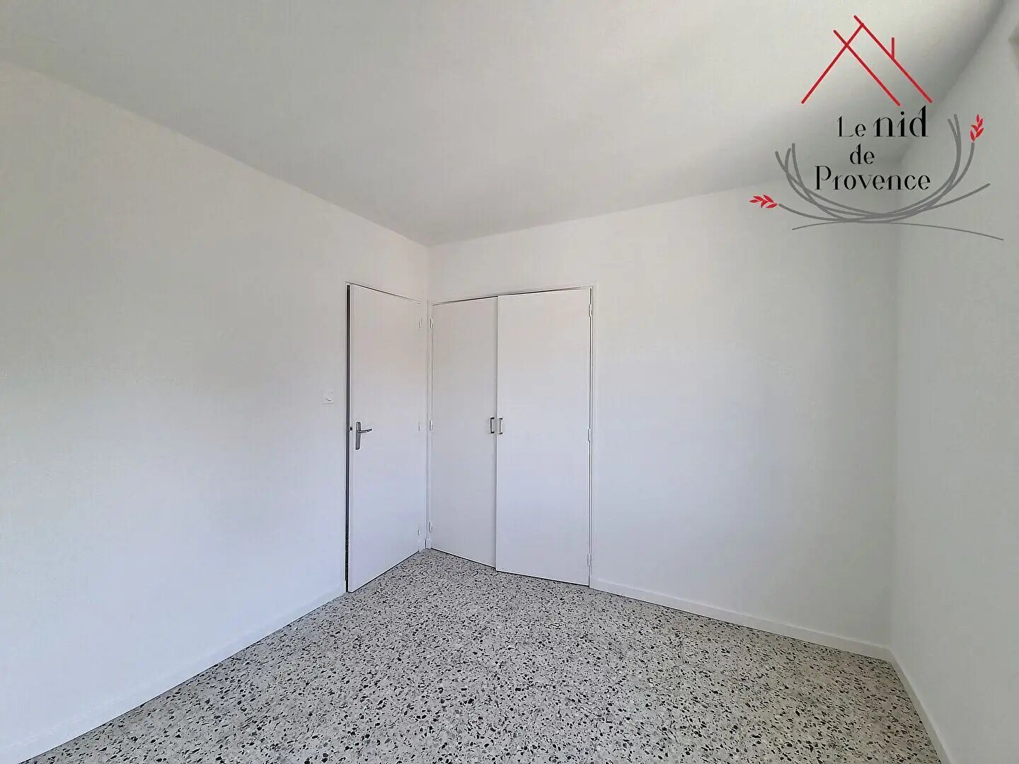 Appartement à louer, 77m², Châteauneuf-de-Gadagne