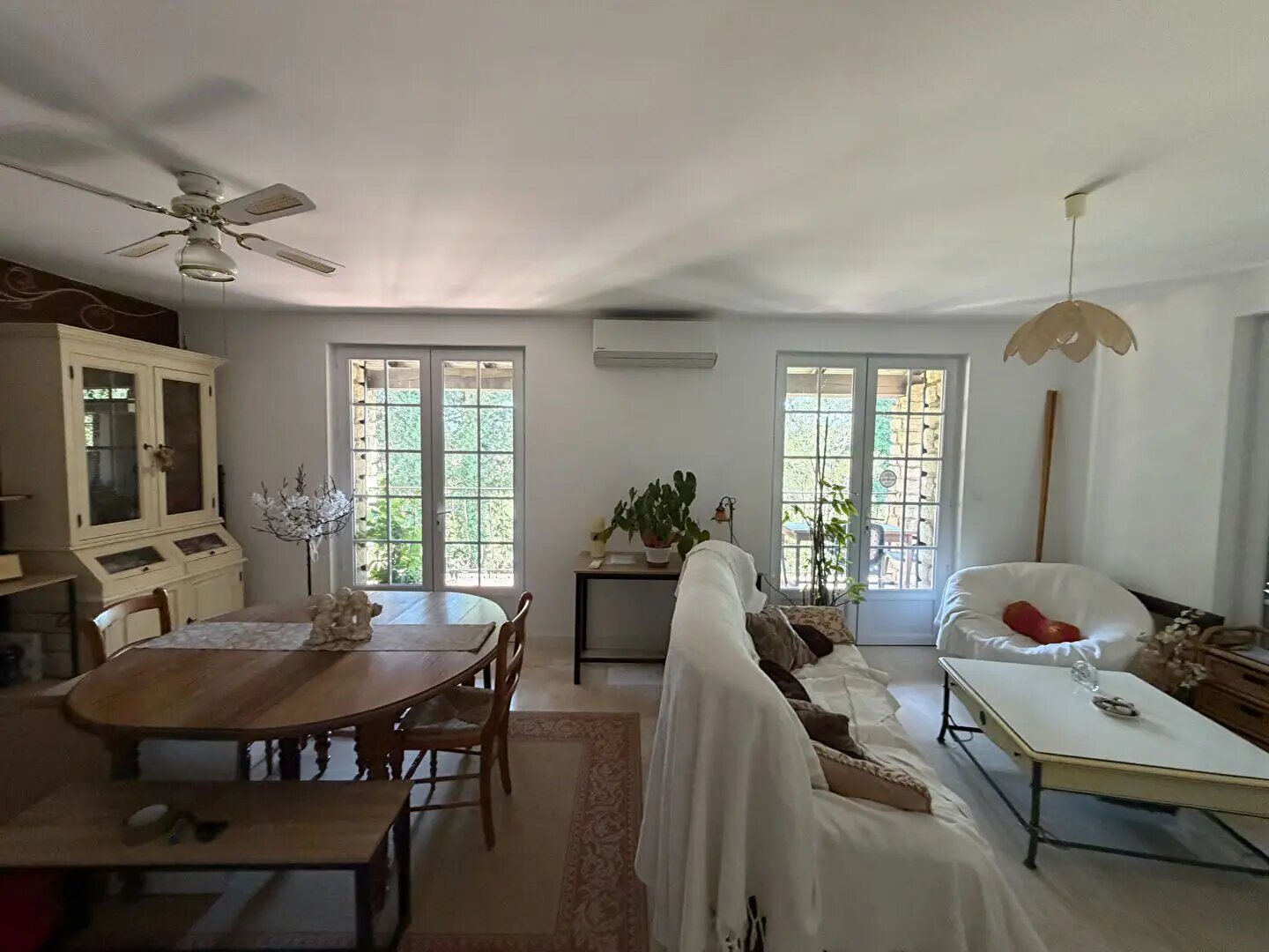 Appartement à louer, 100m², Pernes-les-Fontaines