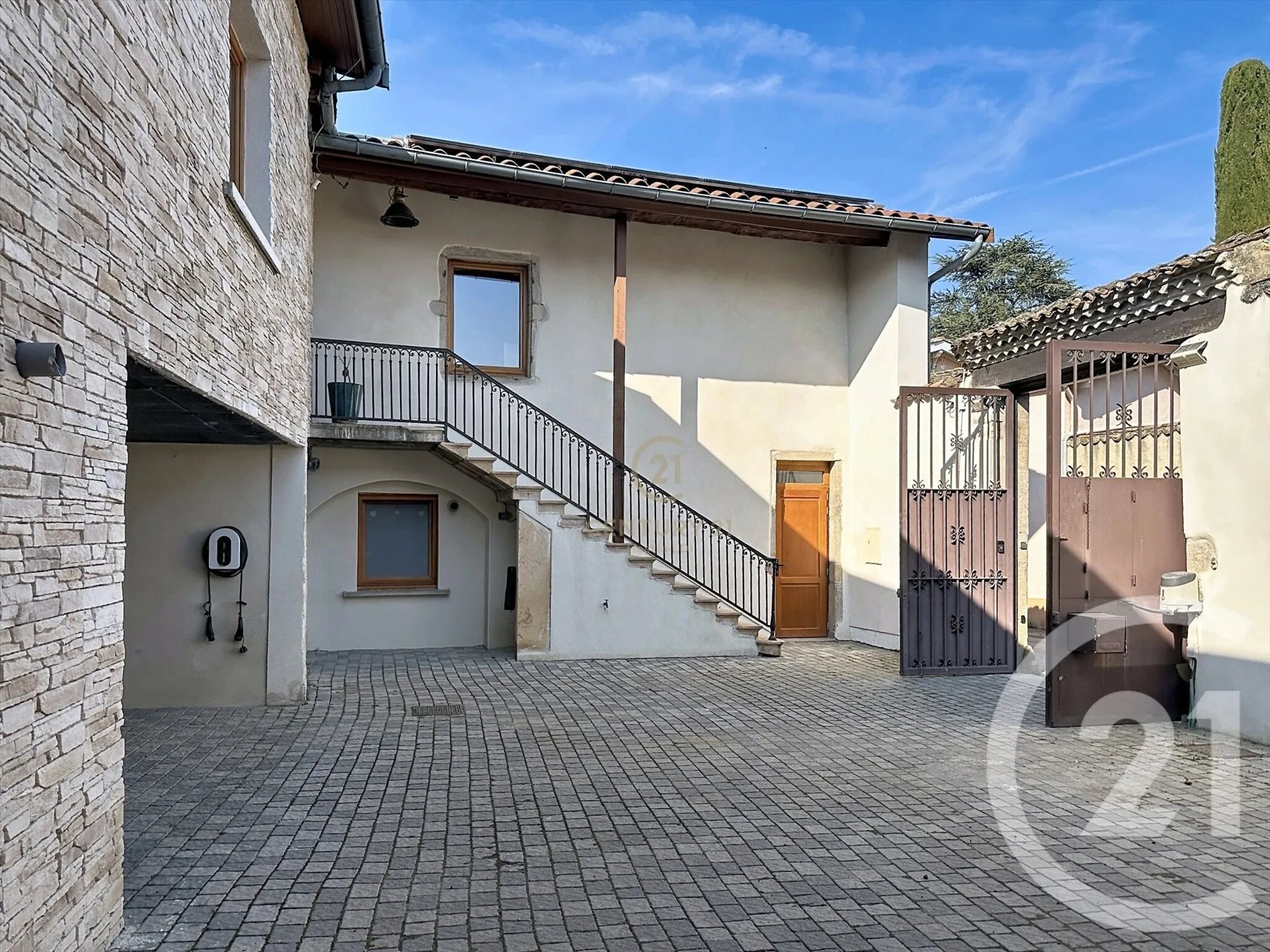 Maison à vendre, 324m², Vourles