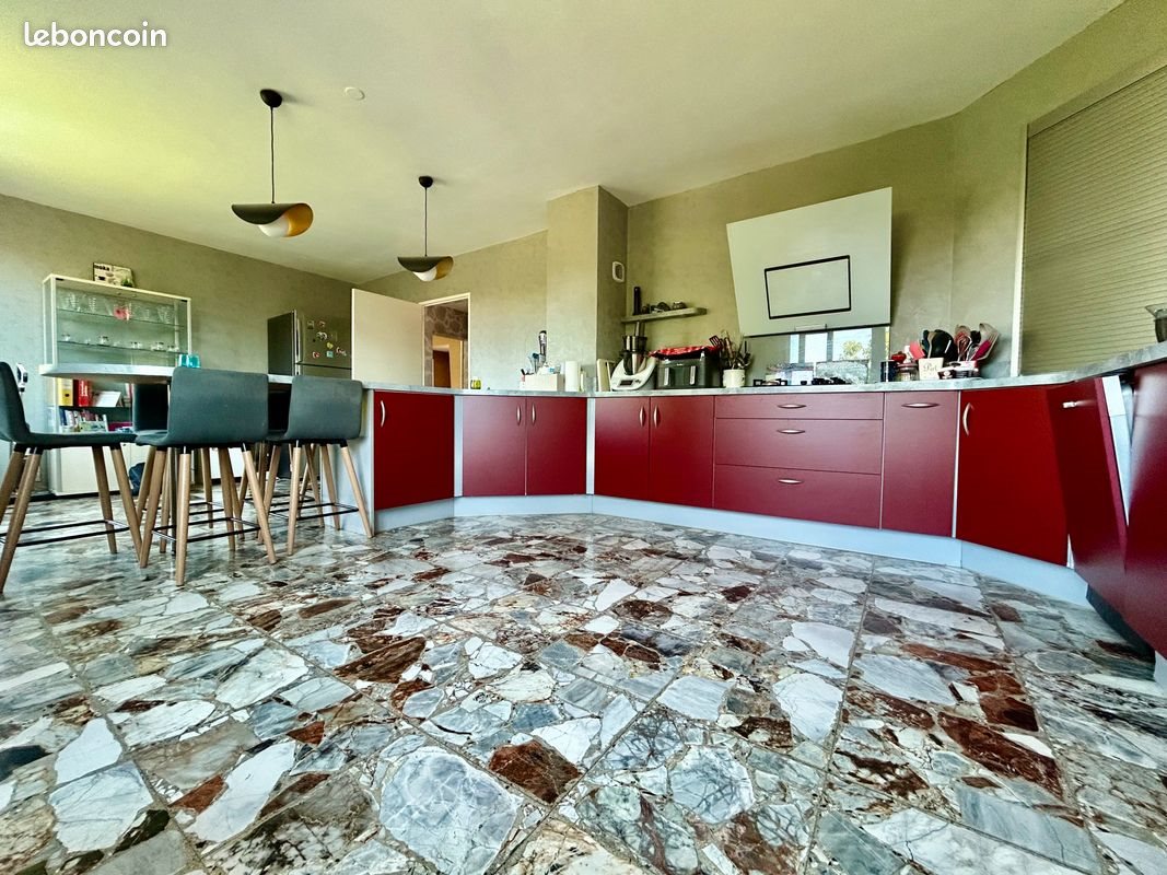 Maison à vendre, 198m², Champagnole