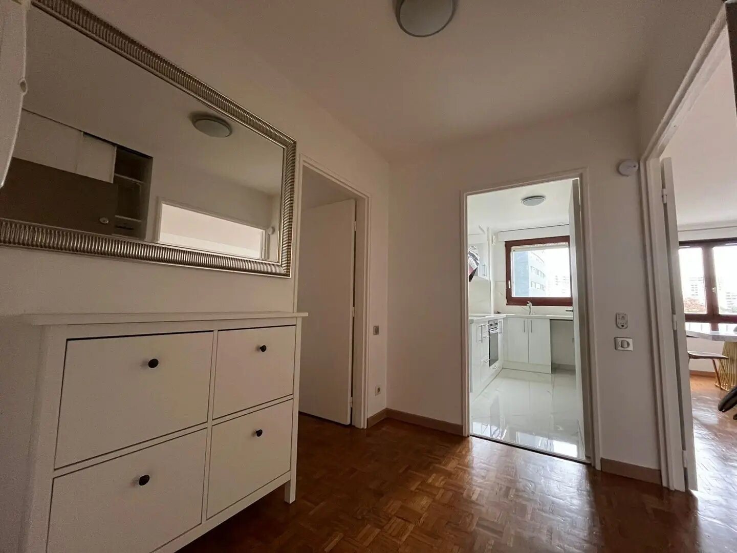 Appartement à louer, 63m², Courbevoie