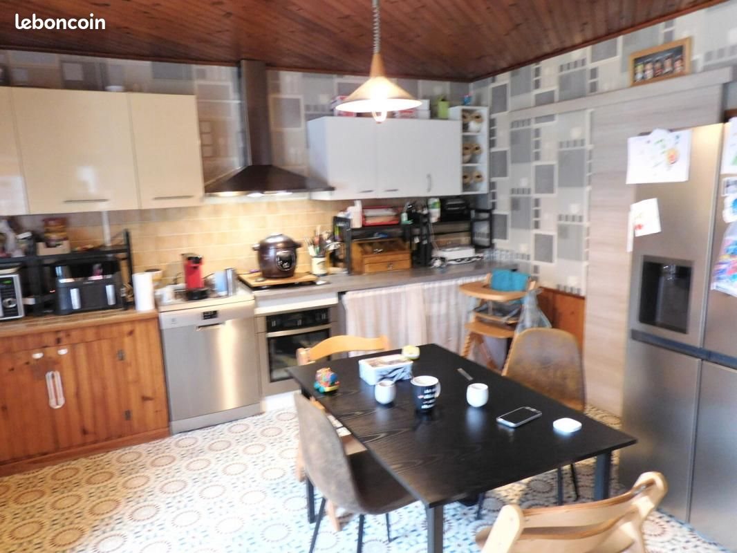 Maison à vendre, 176m², Bujaleuf