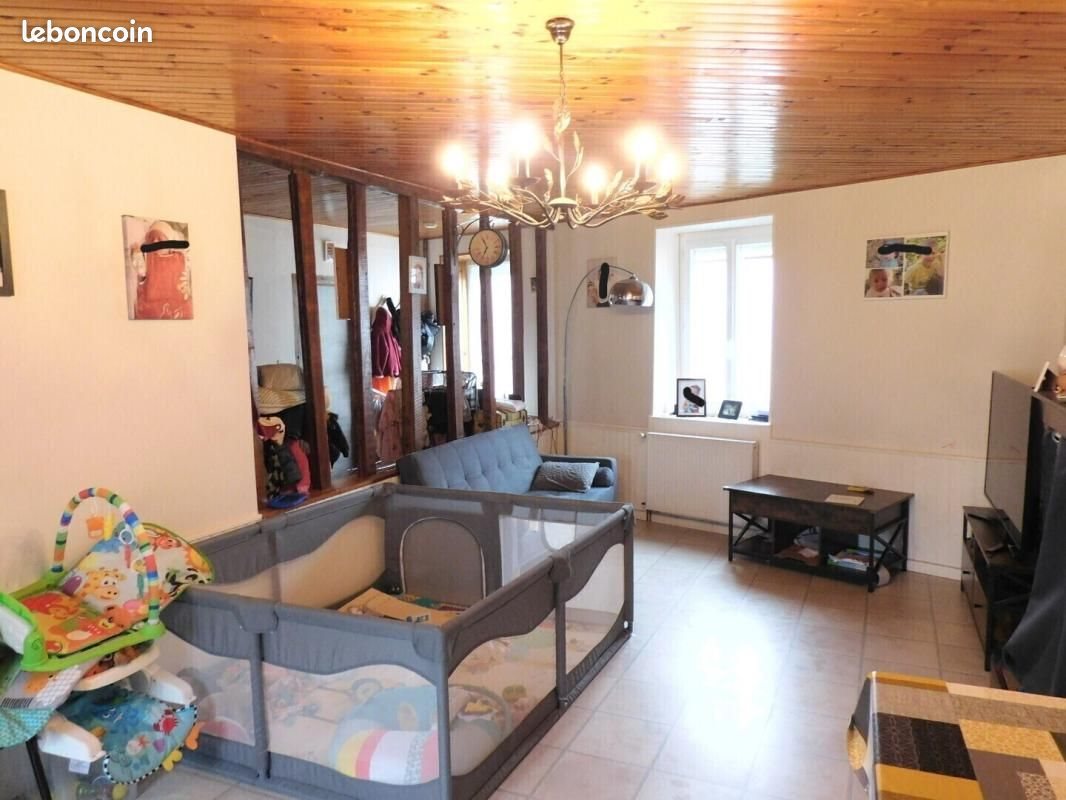 Maison à vendre, 176m², Bujaleuf
