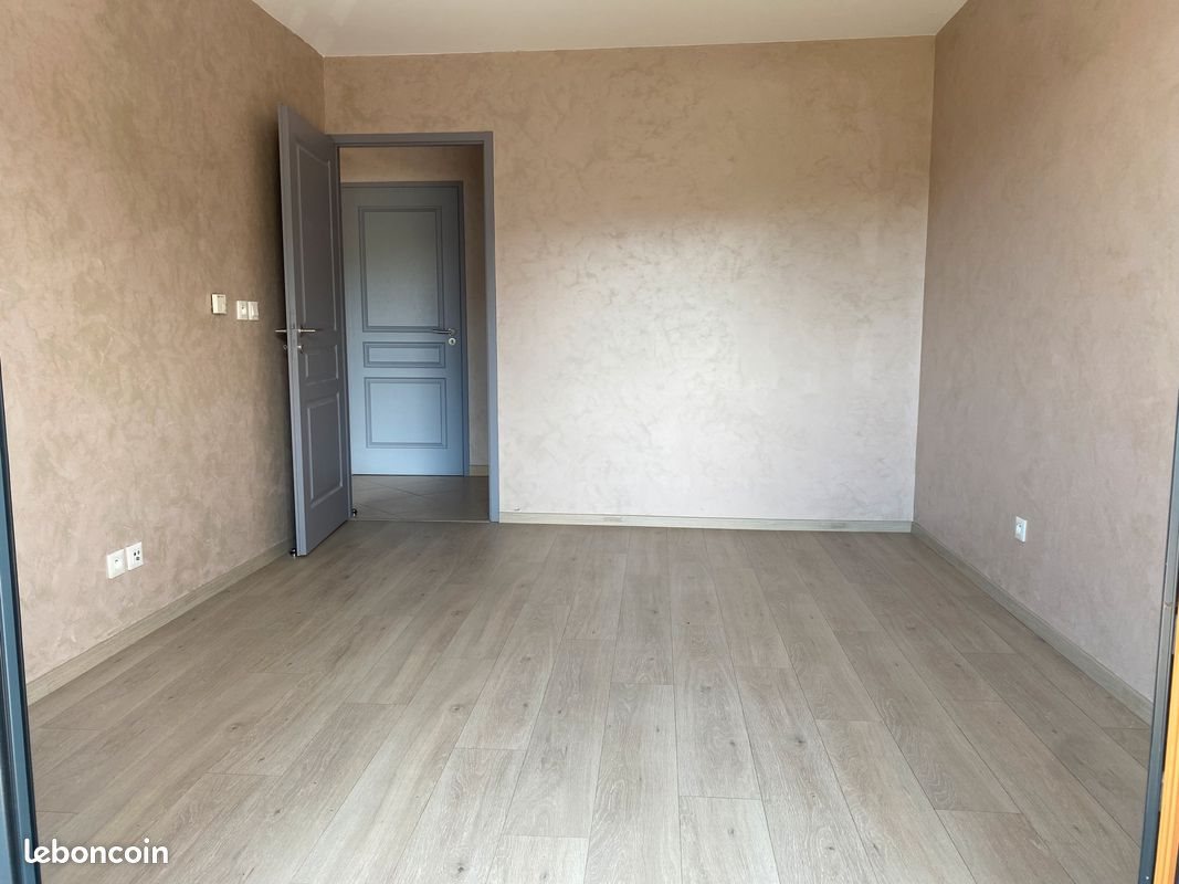 Appartement à vendre, 72m², Publier
