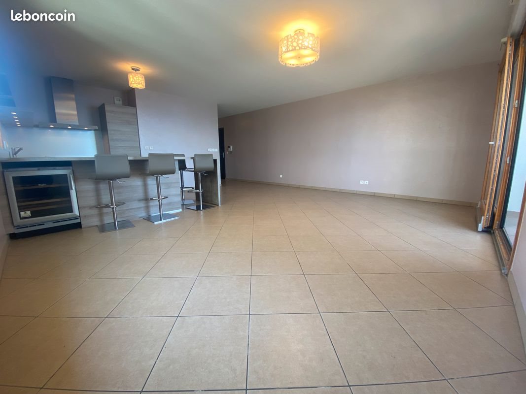 Appartement à vendre, 72m², Publier