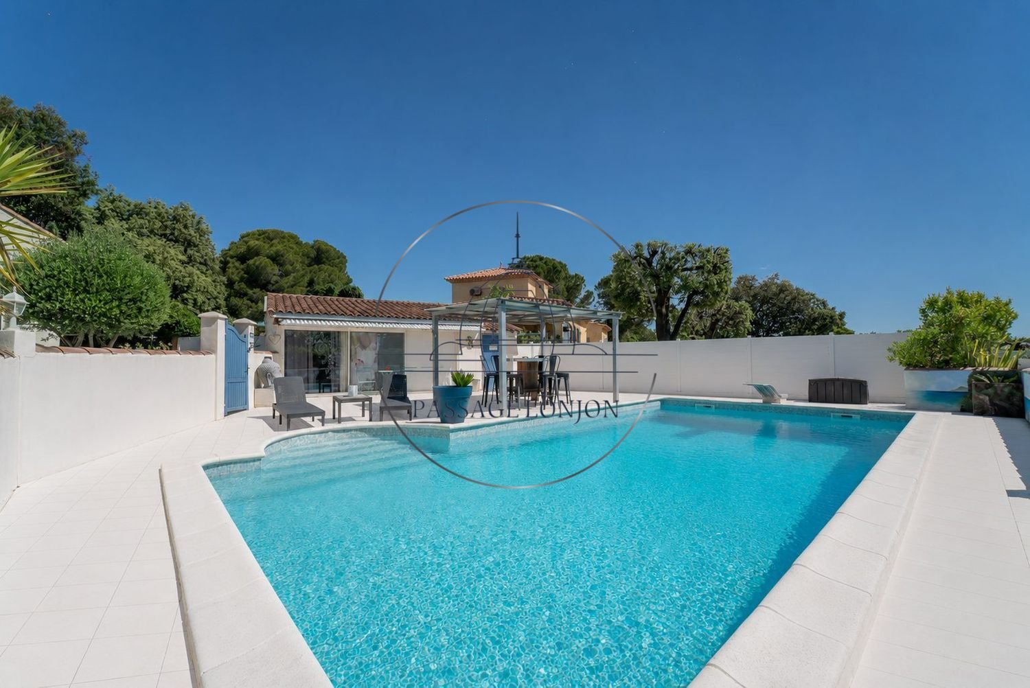 Maison à vendre, 214m², Saint-Brès