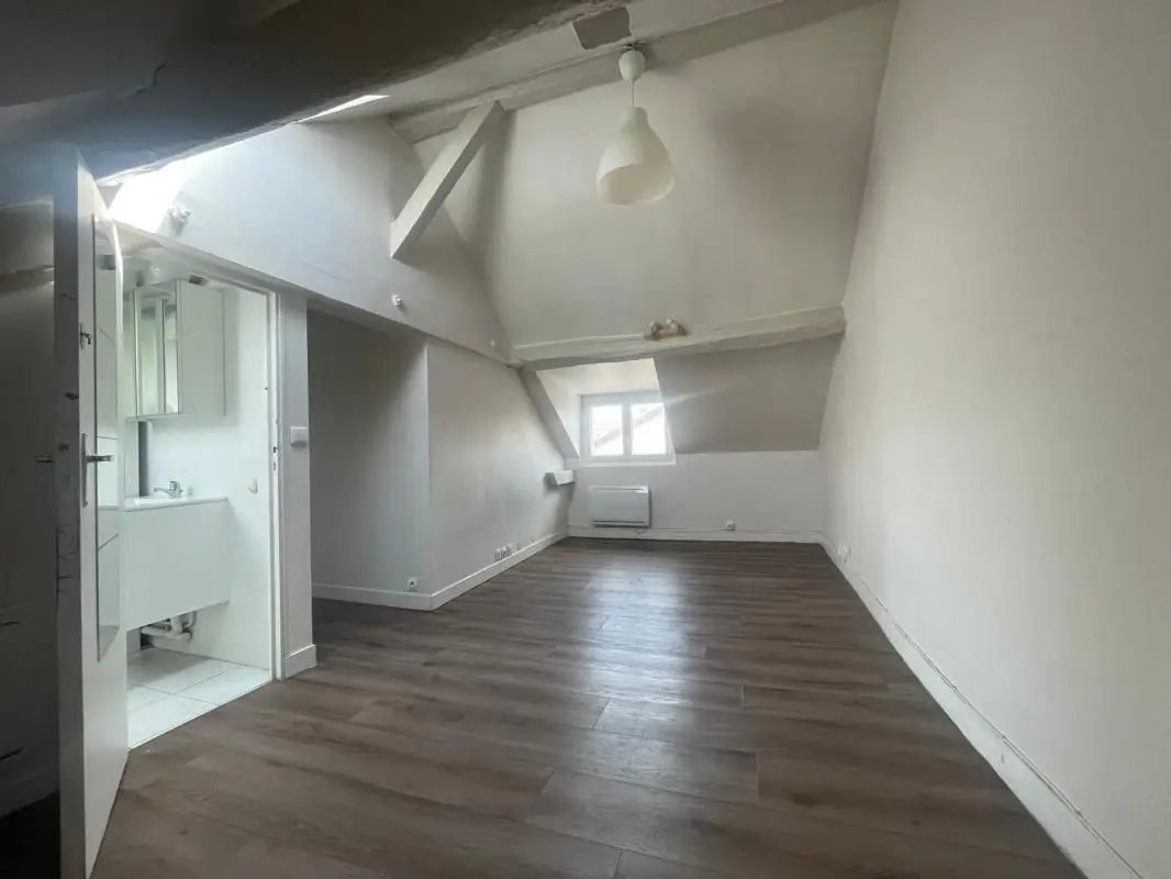 Appartement à louer, 27m², Corbeil-Essonnes