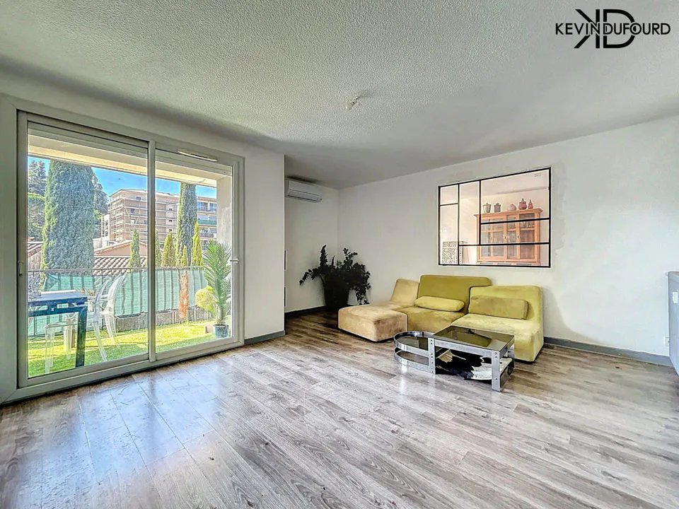 Appartement à vendre, 90m², Aubenas