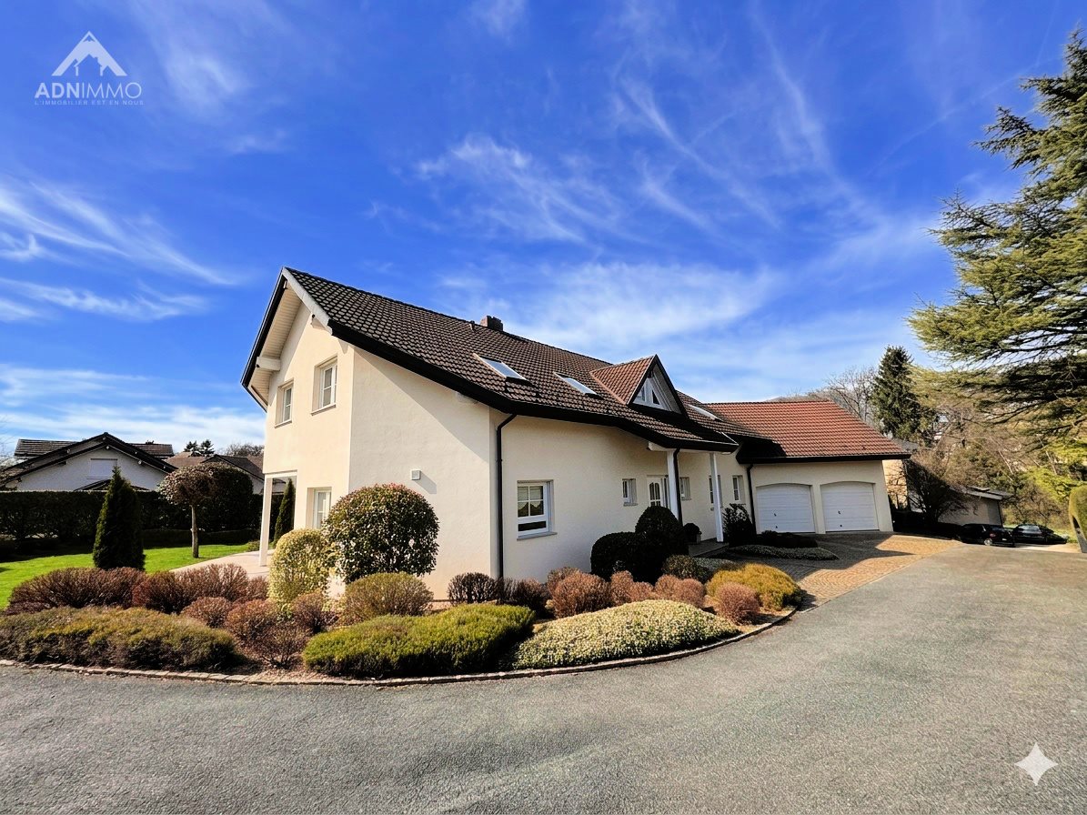 Maison à vendre, 333m², Saint-Genis-Pouilly