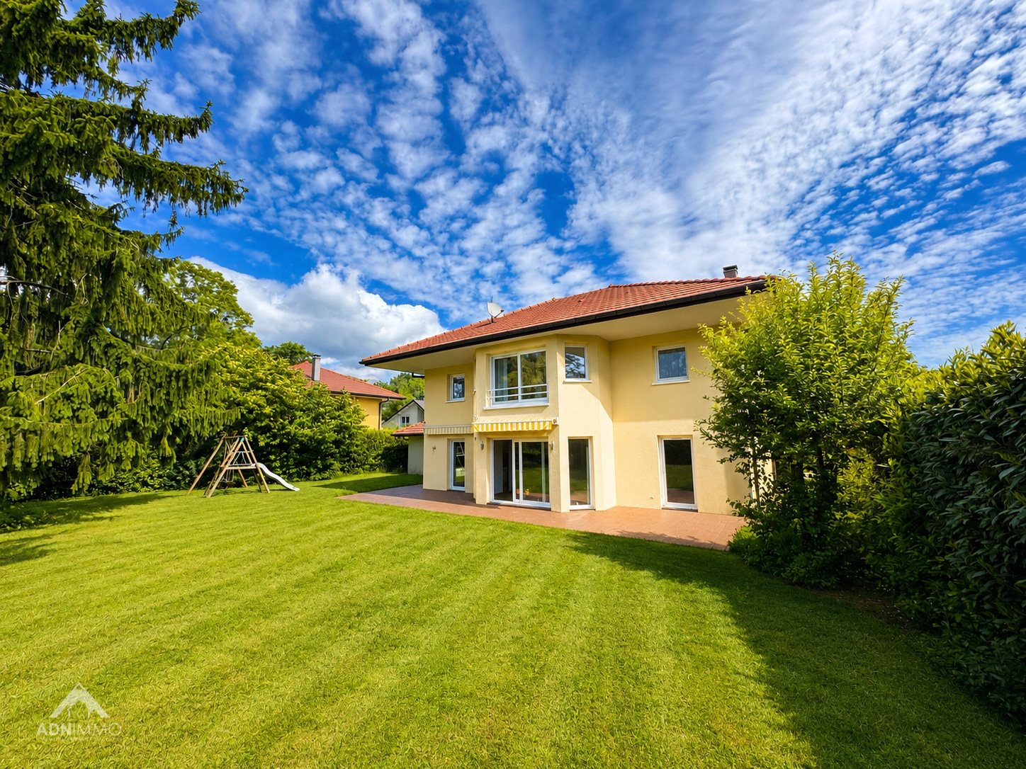 Maison à vendre, 187m², Saint-Genis-Pouilly
