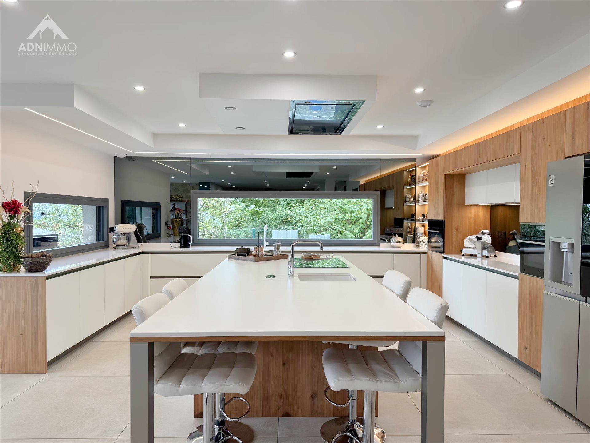 Maison à vendre, 375m², Thoiry