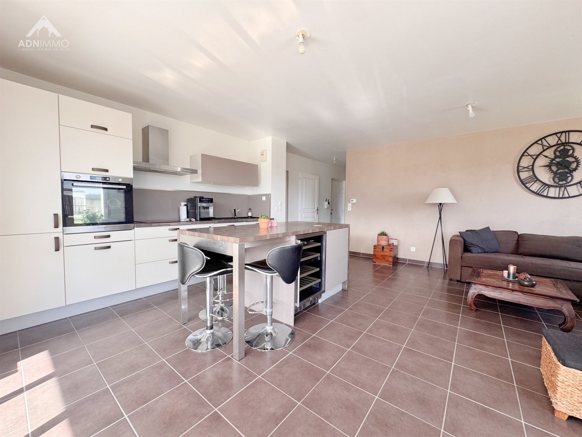 Appartement à vendre, 82m², Saint-Genis-Pouilly