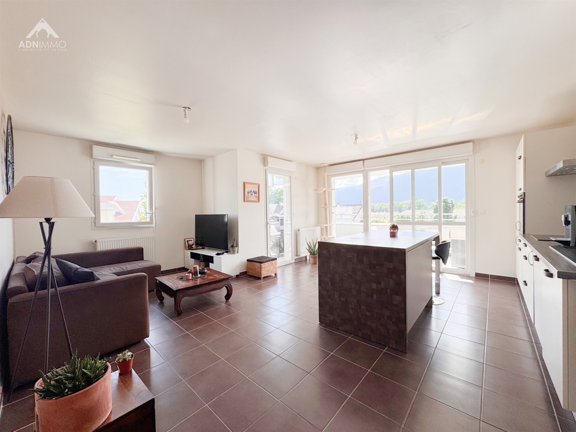 Appartement à vendre, 82m², Saint-Genis-Pouilly