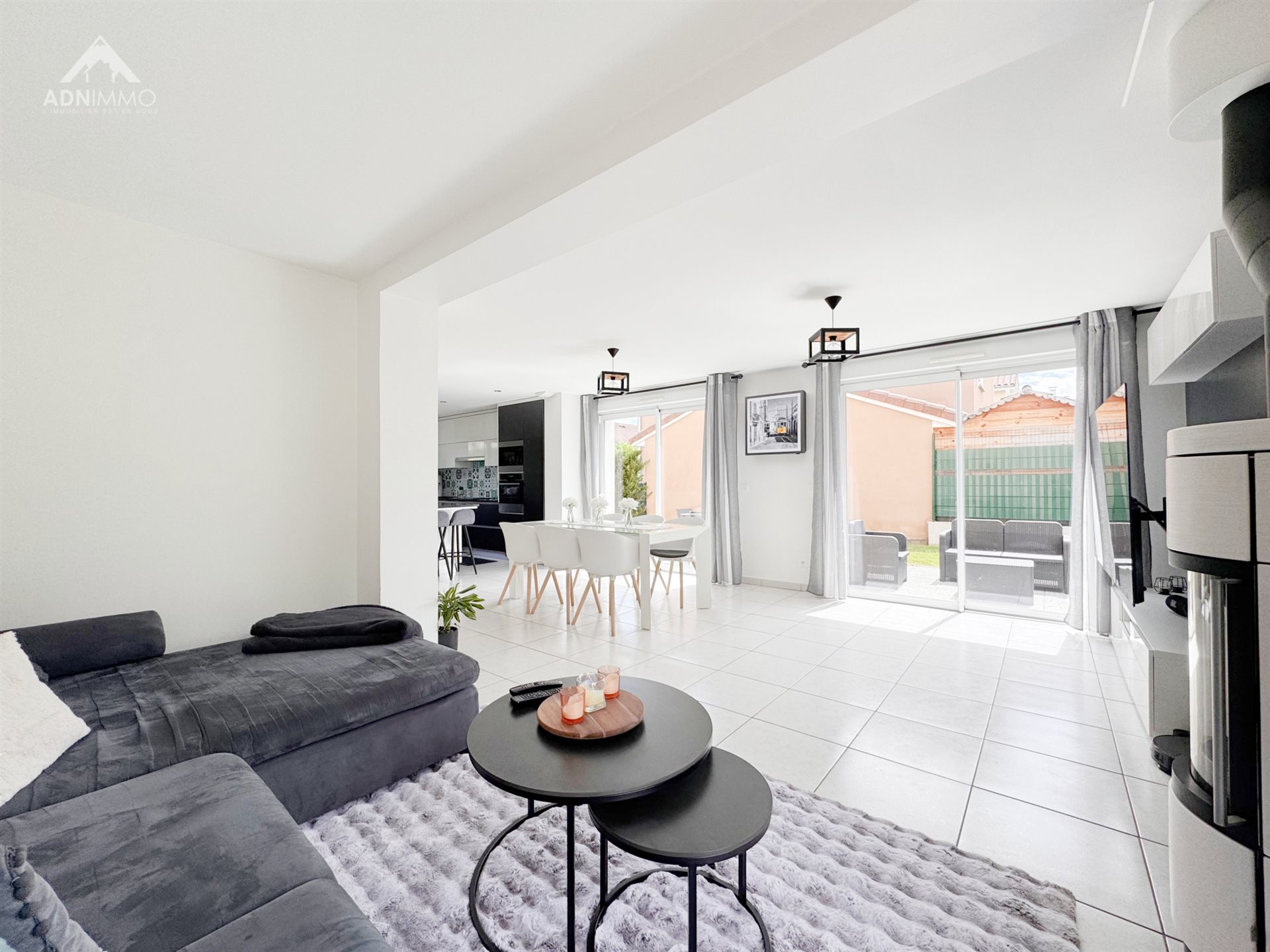 Maison à vendre, 110m², Saint-Genis-Pouilly