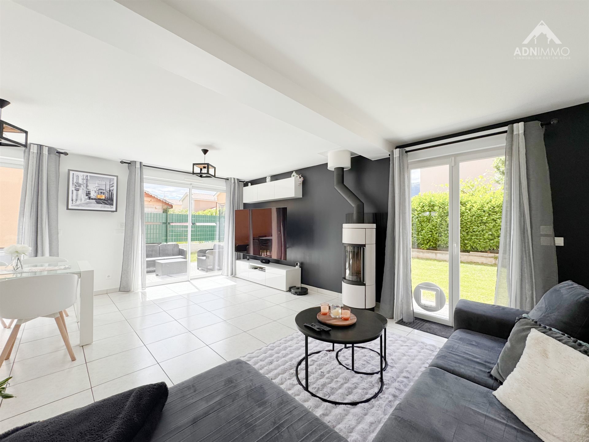 Maison à vendre, 110m², Saint-Genis-Pouilly
