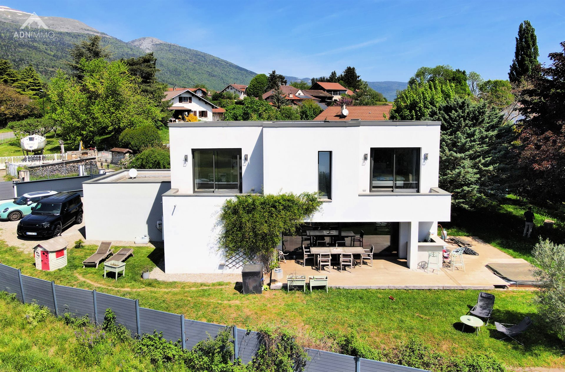 Maison à vendre, 166m², Saint-Genis-Pouilly