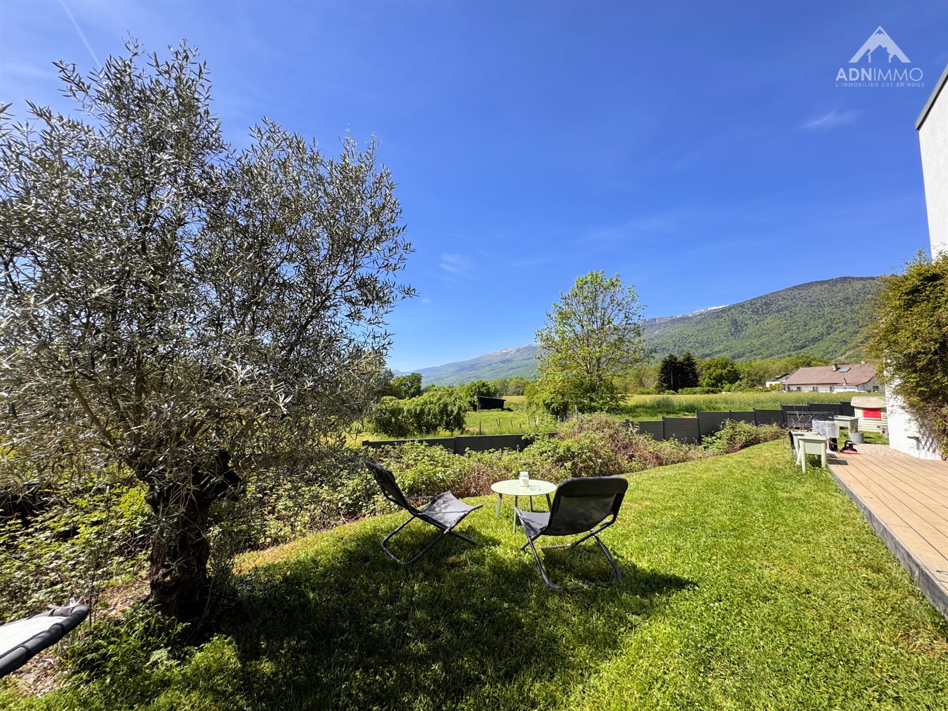 Maison à vendre, 166m², Saint-Genis-Pouilly