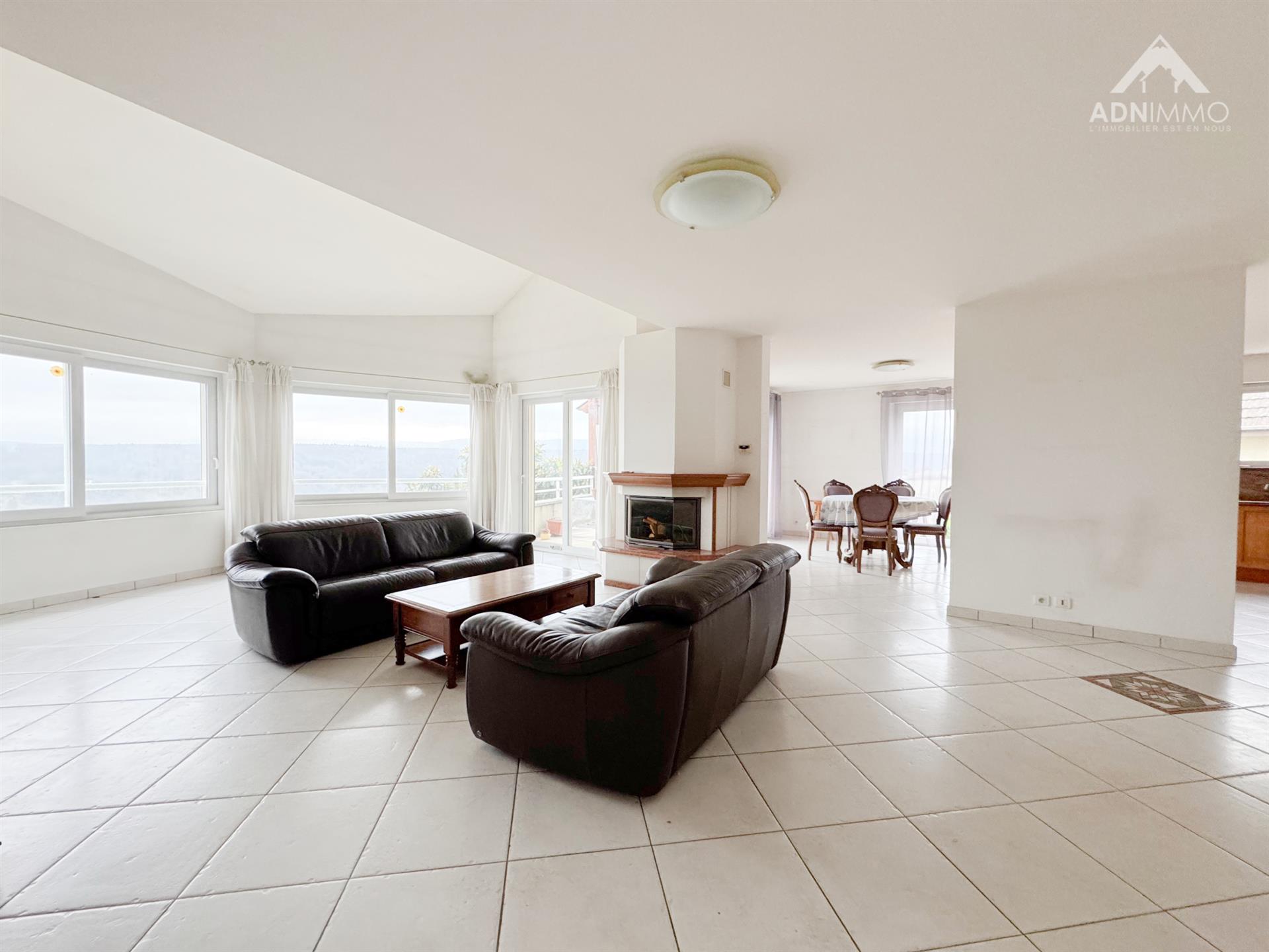 Maison à vendre, 180m², Pougny