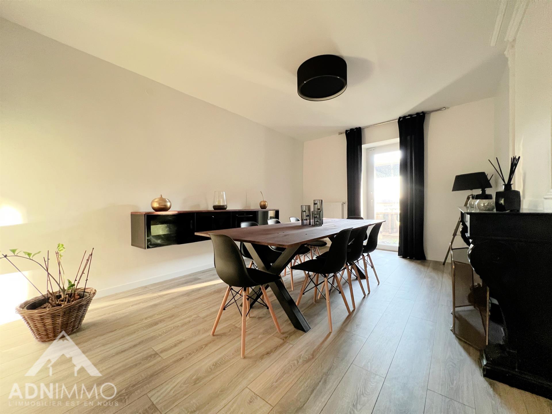 Maison à vendre, 290m², Collonges