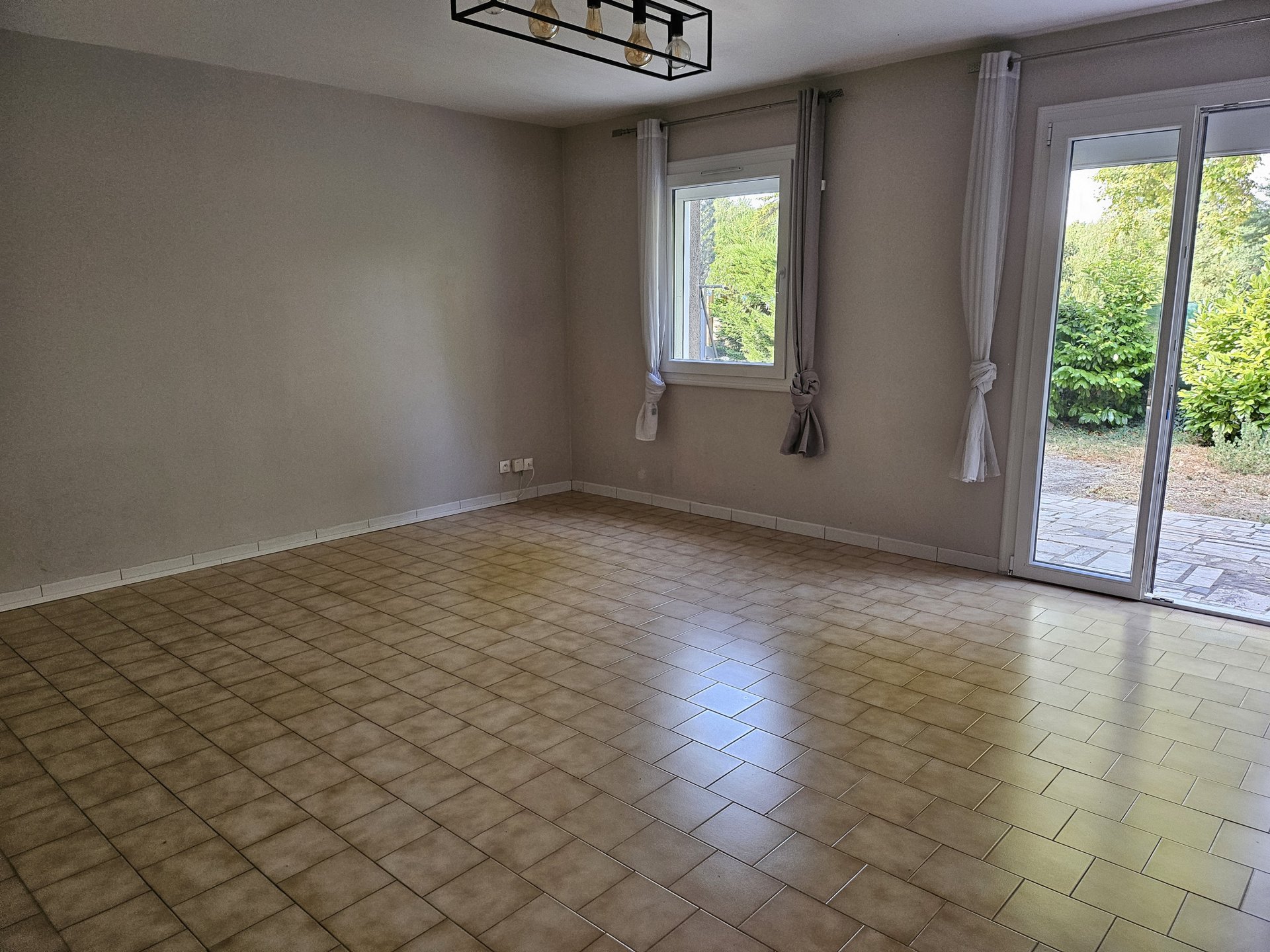 Appartement à louer, 80m², Orange