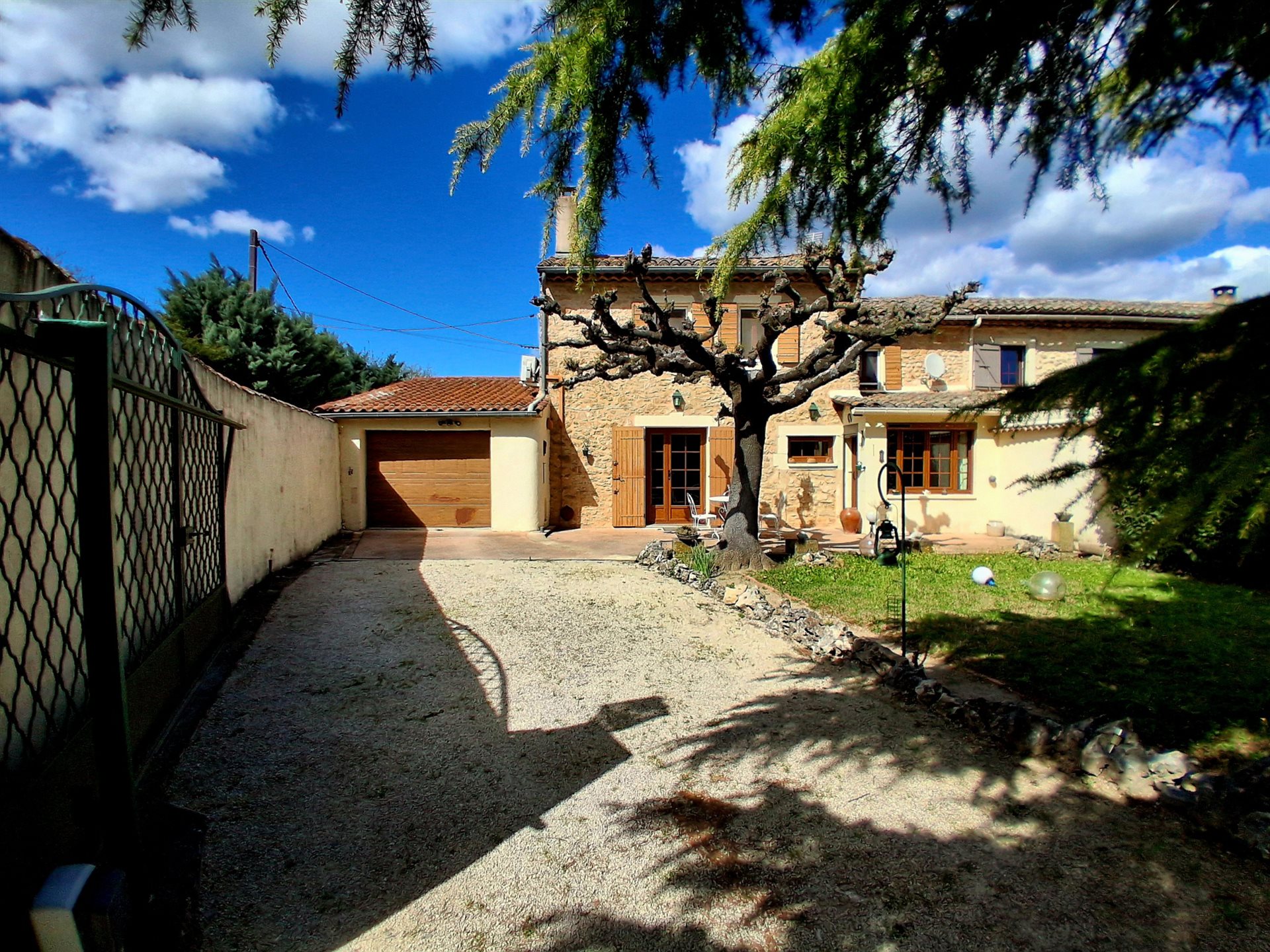 Maison à vendre, 83m², Robion