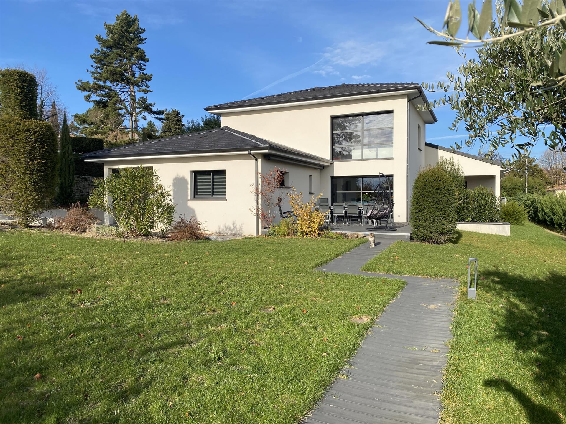 Maison à vendre, 185m², Aubenas